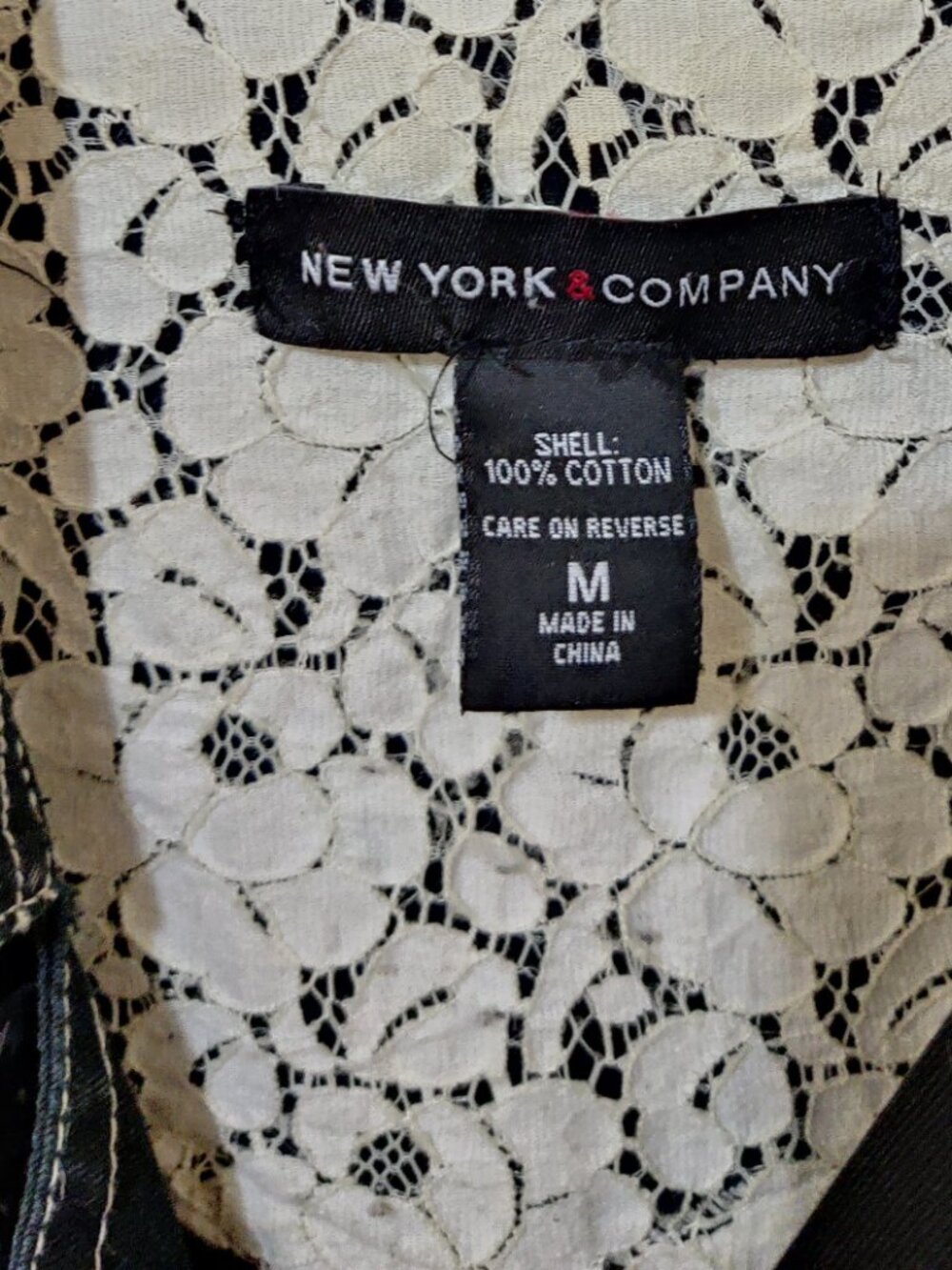 New York & Company Women M Black Double Breasted Coat Excellent Condition - Picture 3 of 4